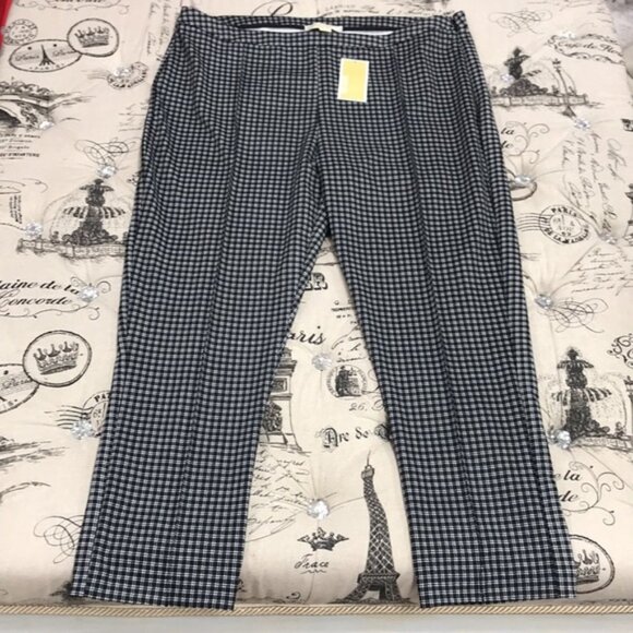 Michael Kors Cropped Checked Pants - Picture 4 of 10